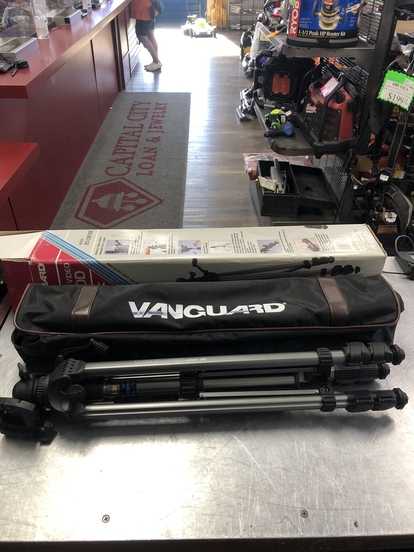 1003 Vanguard Video K Camera Tripod *Mount Missing* 528011