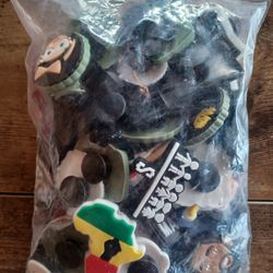 Bag of Croc Pins - new