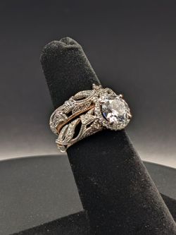 Jeulia Leaf Design Round Cut Sterling Silver Ring Set Size 6