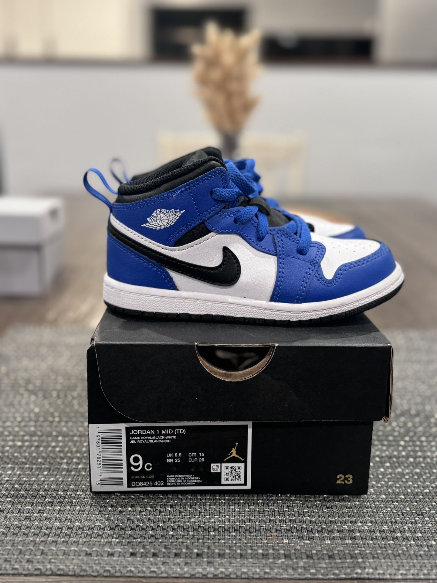 Jordan 1 Mid