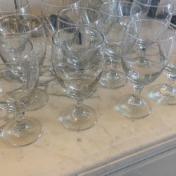 12 Glasses