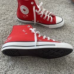 Valentines Converse