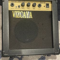 VIZCAYA GA 10 Guitar Amp Excellent 