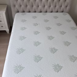 Queen Size Foam Mattress Clean
