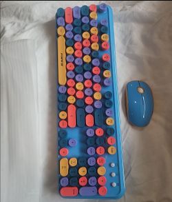 Wireless Gaming Keyboard Combo