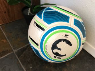 ProCat by PUMA Size 5 Soccer Ball - BRAND NEW! Official NFHS Match Ball