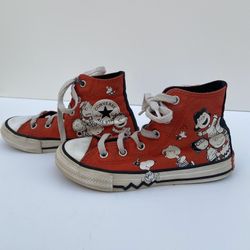 Converse Peanuts Snoopy & Friends  Chuck Taylor high Tops Youth Size 13
