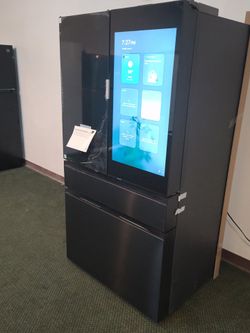 Samsung Hub Refrigerator w/ screen