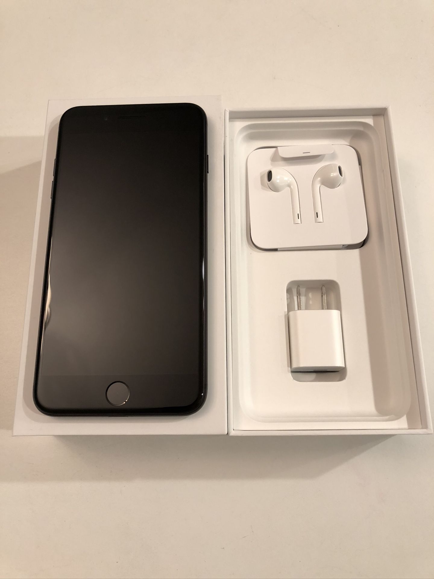 Apple iPhone 7 Plus 128GB Black Unlocked GSM