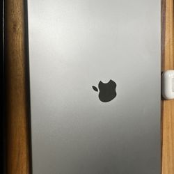 MacBook Pro 16″ (2023) – M2 Pro / 32 GB RAM / 512 GB SSD – Excellent Condition