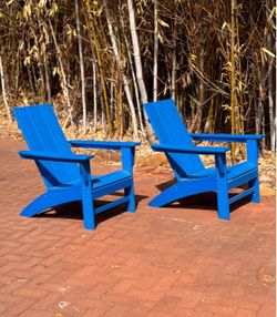 Pair of POLYWOOD Adirondack Outdoor Lounge Patio Chairs ā Pacific Blue