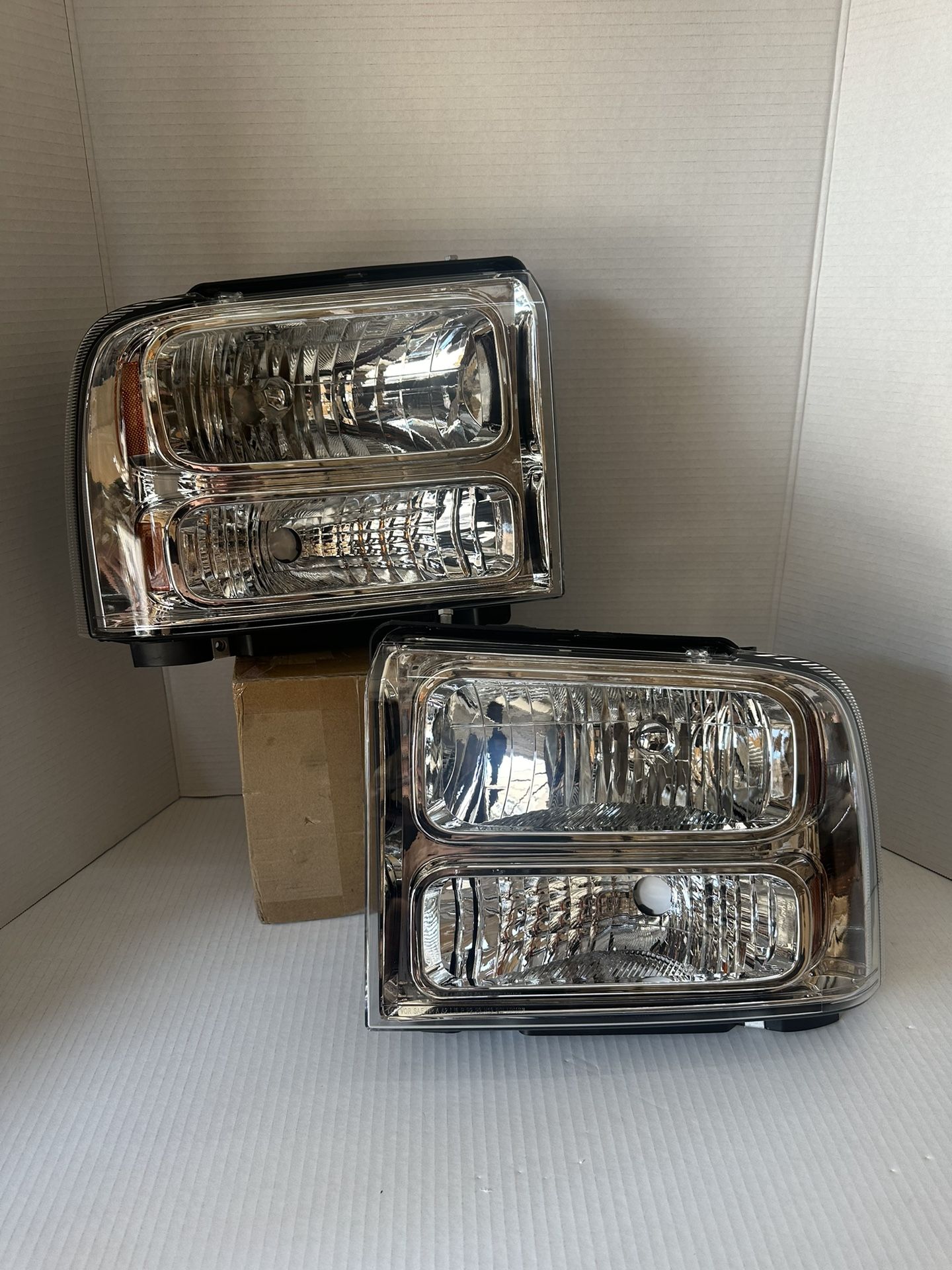 Ford F250 ,  2005/2007 Headlights 