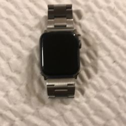 Apple Watch Series 4