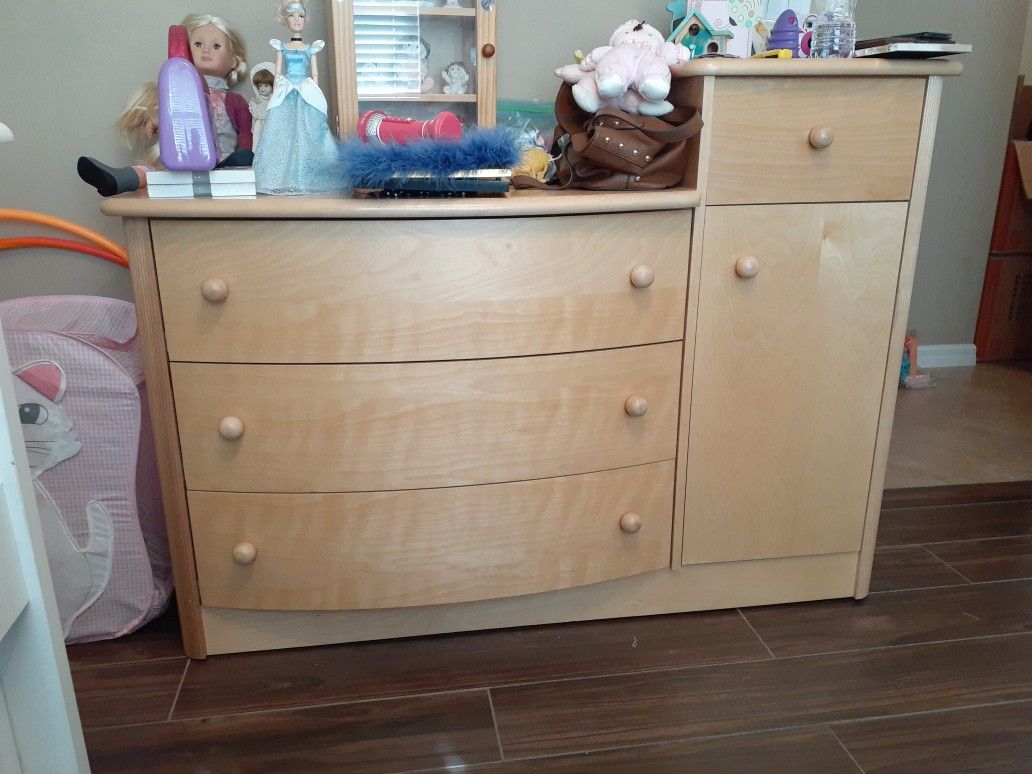 Solid wood Diaper Changing table and Dresser with matching crib