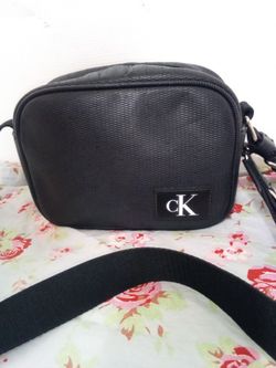 Black crossbody bag for women