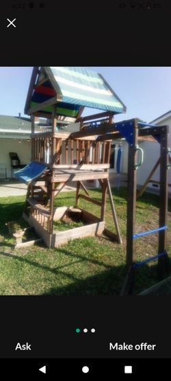 BACK YARD SWING SET FOR SALE