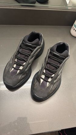 Yeezy 700