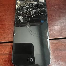 iPhone 5 Unlocked (For Parts)