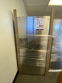 Frigidaire  FRFS2823AF  Refrigerator