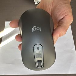 Logitech Signature M650L Wireless Mouse Bluetooth+ USB Receiver