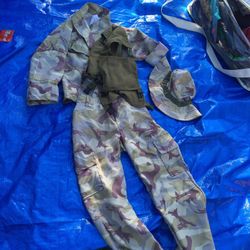 Halloween size 8/10 boys army