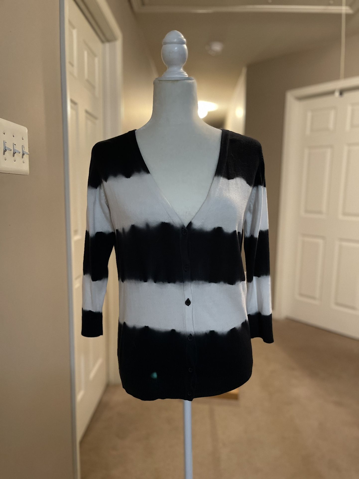 AB Studio like new - worn once Button Down Sweater Cardigan Size M black and white.