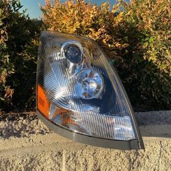 Volvo Headlight For years 2008-2017