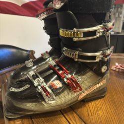 Men’s Salomon Ski Boot