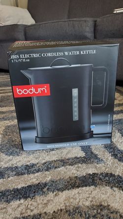 ELECTRIC KETTLE