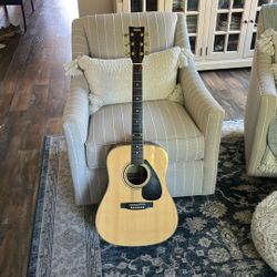 Yamaha Guitar