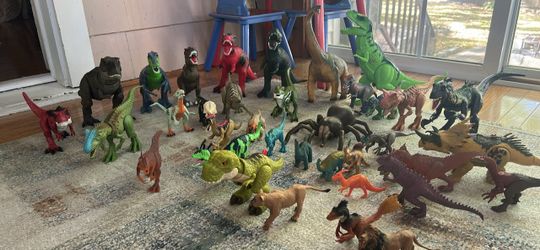 Jurassic World and Assorted Dinosaur Toy Lot