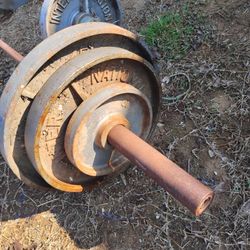 300 Lb Of Weight 225.Oo