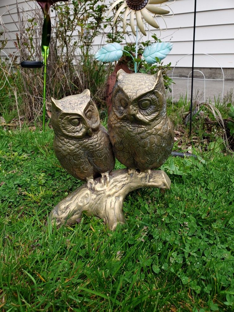 VINTAGE LARGE BRASS OWL ON BRANCH SCULPTURE