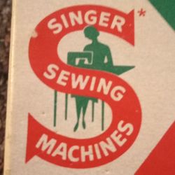 Singer Sewing Machine 503 Attachments 