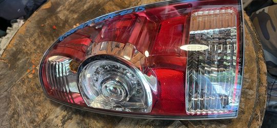 Genuine OEM 2005-2015 Tacoma Toyota Passenger Right Side Tail Light Lamp