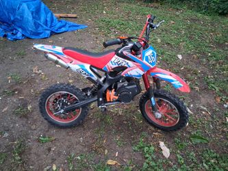 Kids 49cc dirt bike. Very fast