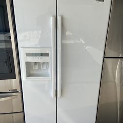Whirlpool Refrigerator 