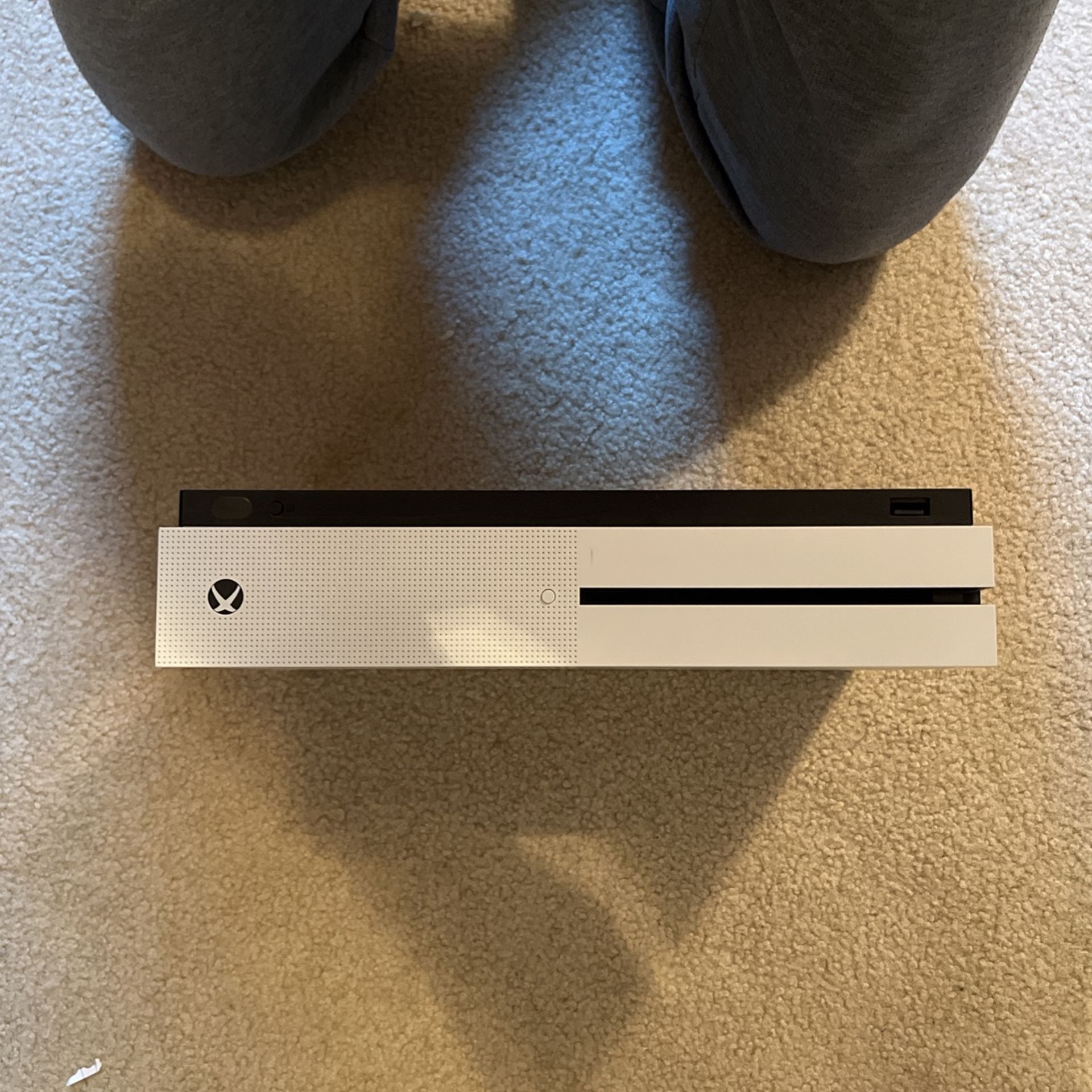 Xbox One S Bundle- 1 TB