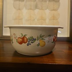 🍎 Corelle Coordinates Fruit Garland Stoneware Bowl – 1.5 Qt (9”)