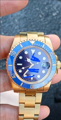 Mens watch
