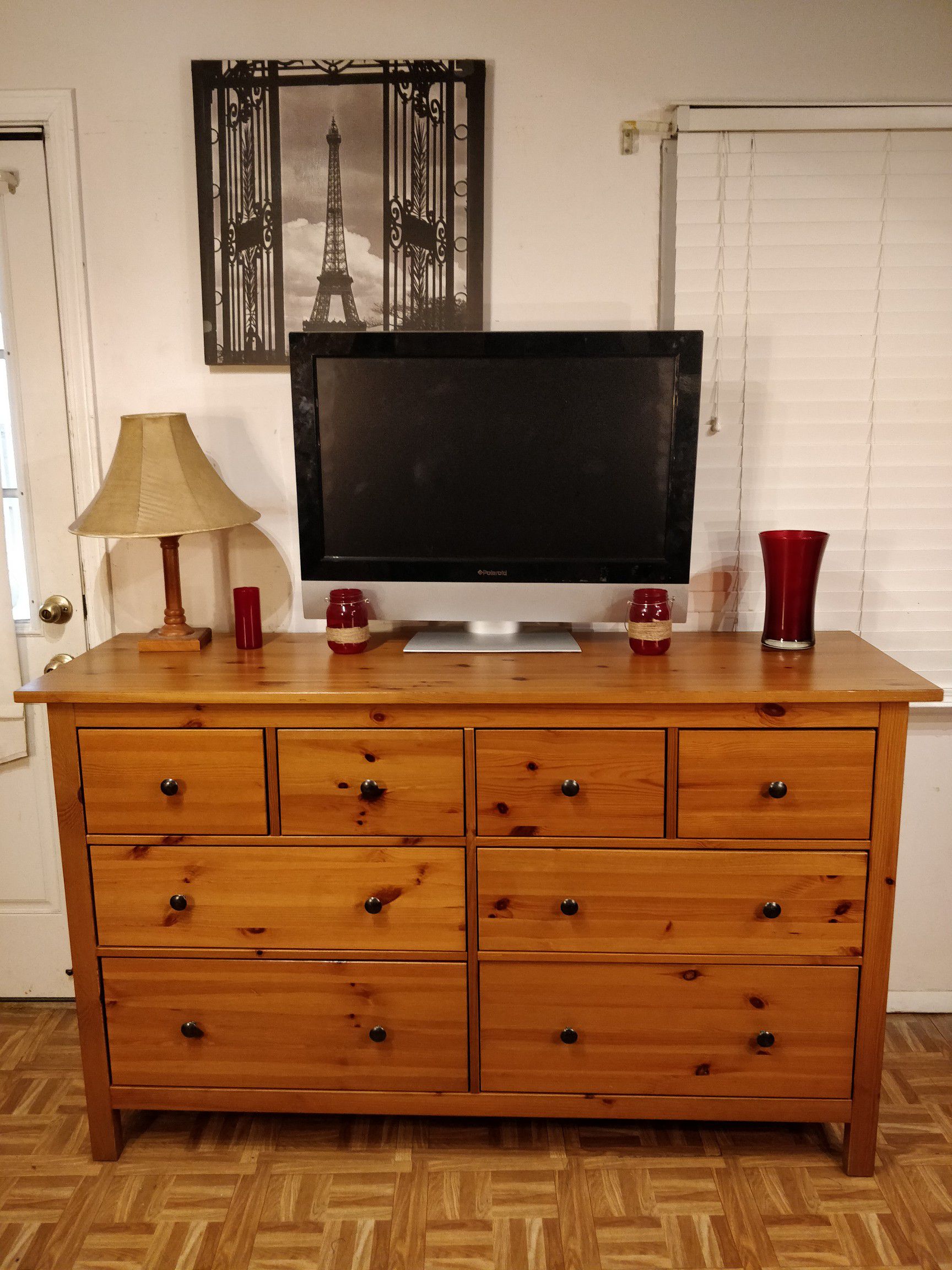 Like new solid wood dresser/TV stand with 8 drawers in great condition, all drawers sliding smoothly, pet free smoke free. L63"*W20"*H38"