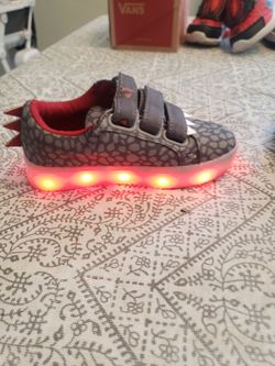Size 8 Toddler Light Up Shoes