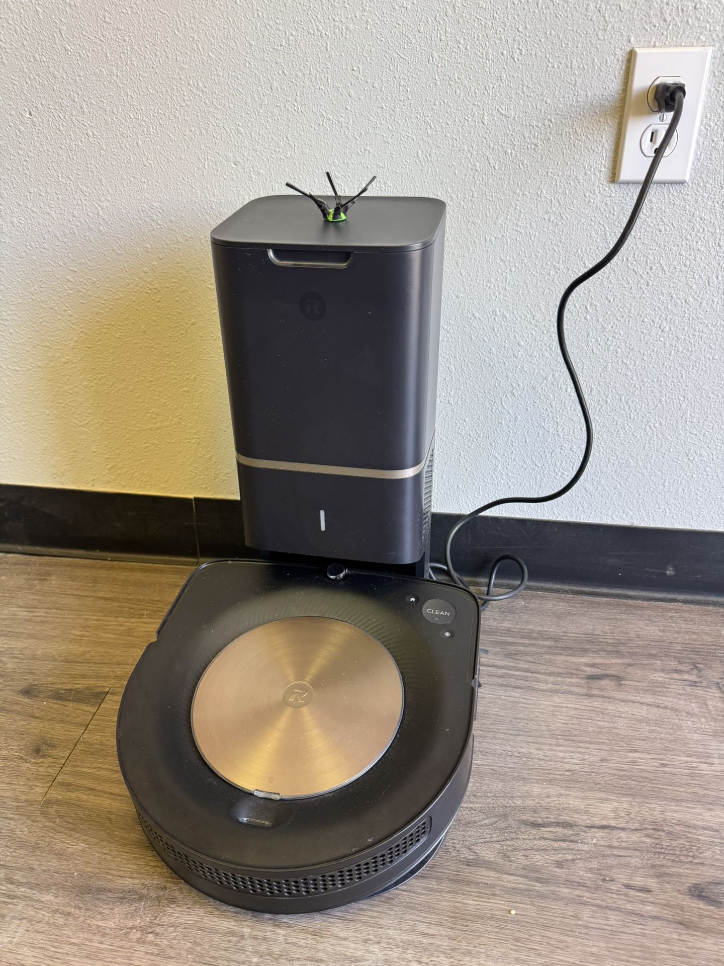 IRobot Roomba S9 plus vacuum