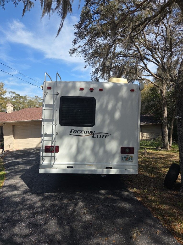 2016 Ford E450 super duty