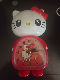 Hello kitty clock