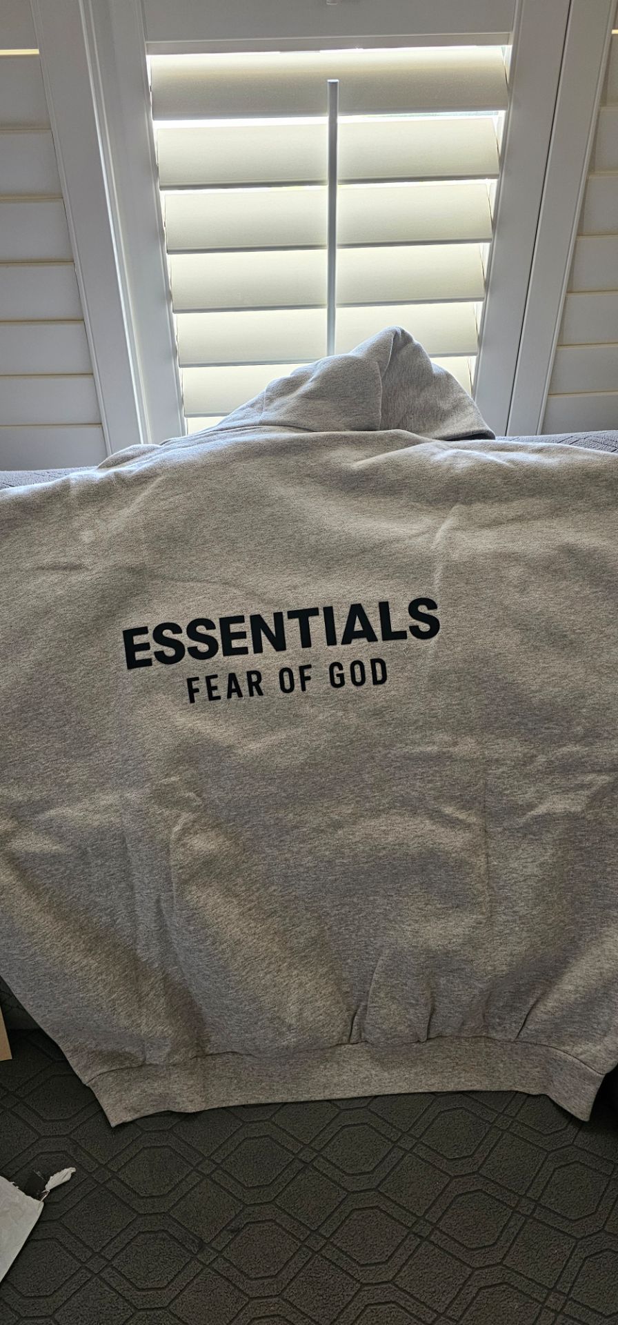 Light Heather gray essentials hoodie size XL 100% Authentic lopk at qr code