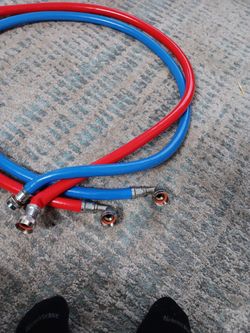 6 Ft HOT AND COLD SUPPLY HOSES 2 PC NEW