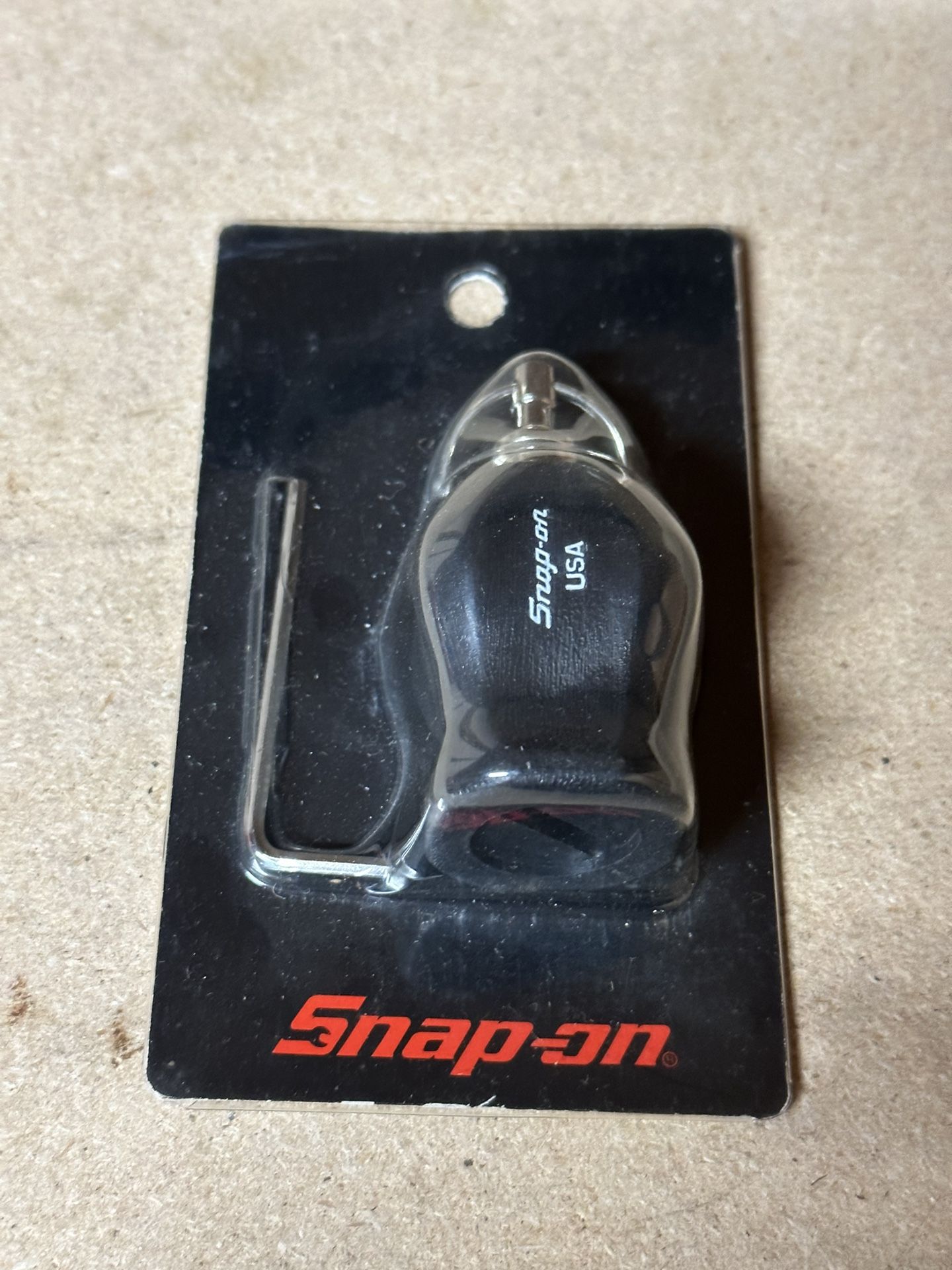 Snap-on Grip Keyholder Keychain Red Key Chain Snap On USA Driver Japan Rare NOS