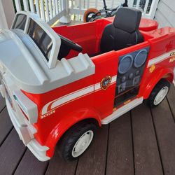 Paw patrol fire engine ride