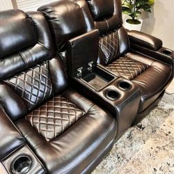 Warnerton Chocolate Brown Power Reclining Loveseat /P